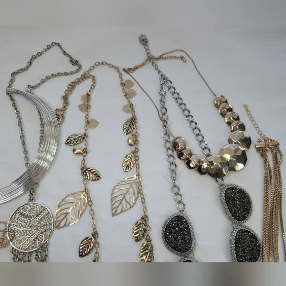 Grab Bag #41 Necklaces Vintage And Modern - Picture 5 of 9